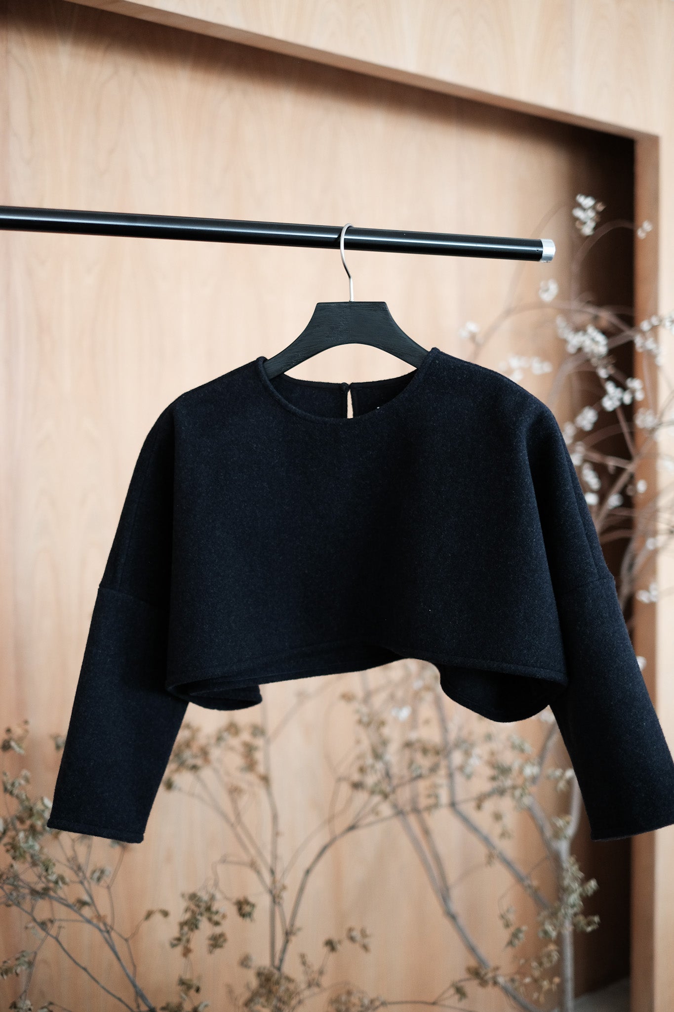 JADE CROPPED BLOUSE (NAVY)