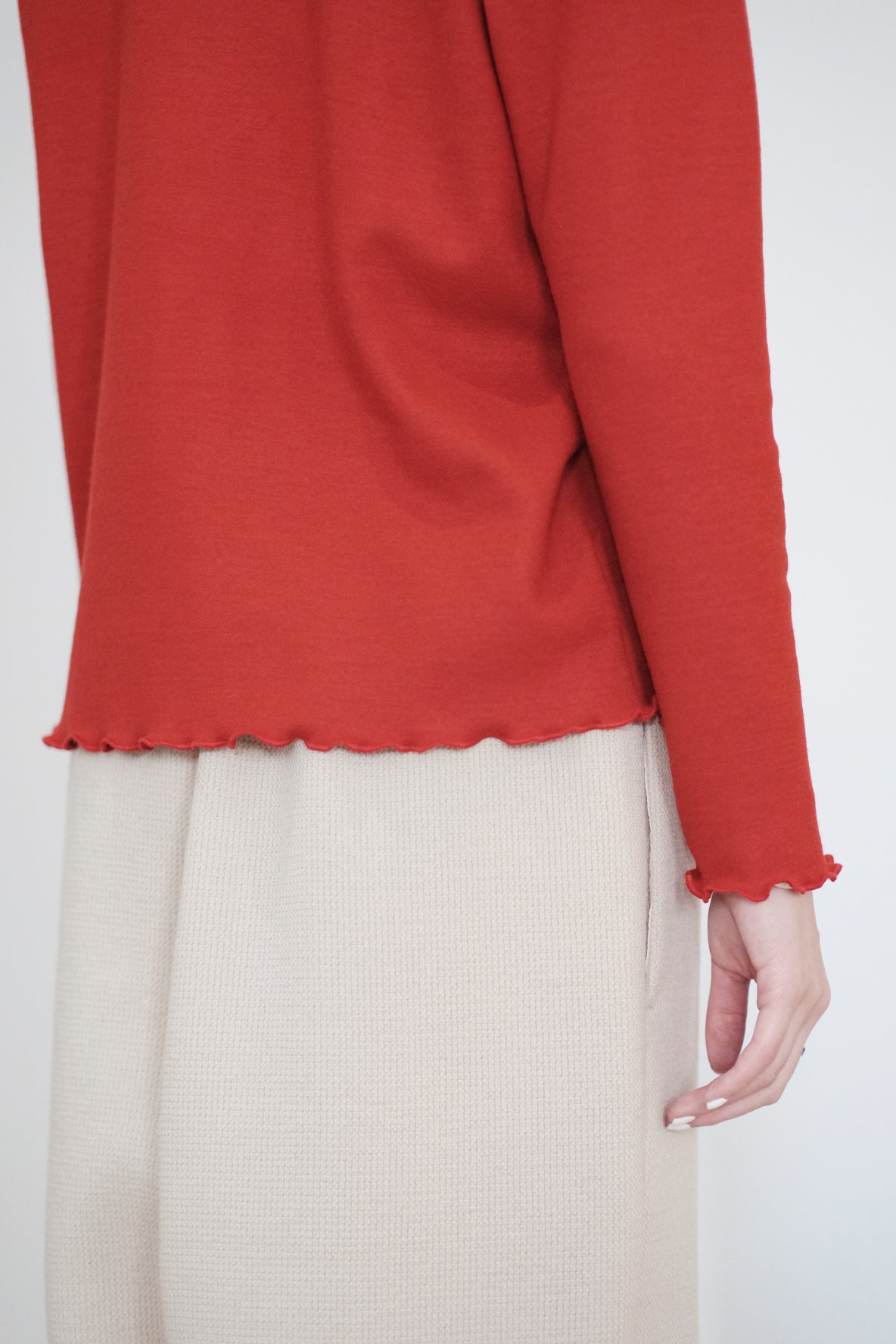 ERMIE ROUND COLLAR INNER TOP(RED)