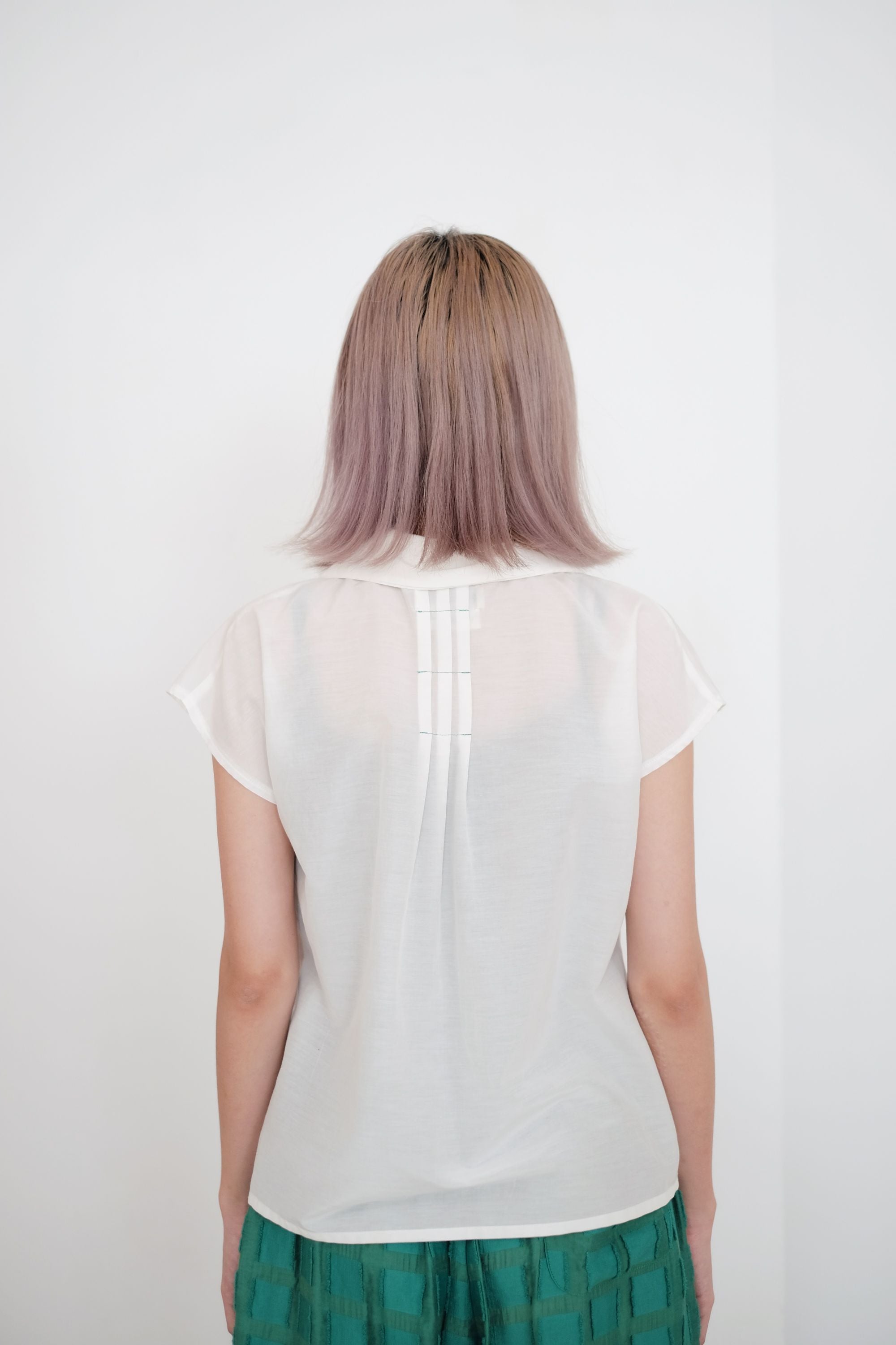 AOII BLOUSE (WHITE)