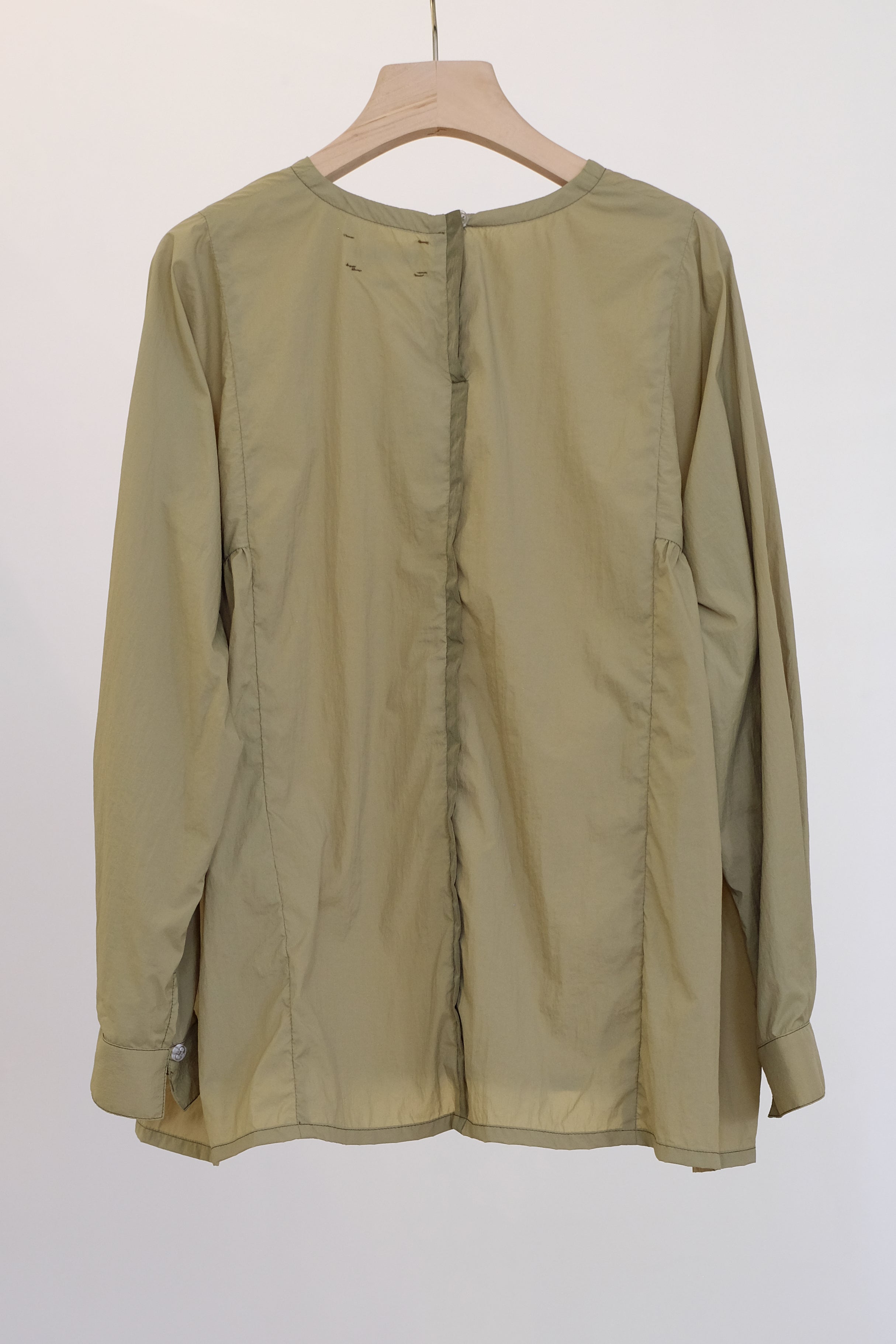 CARLOTTA BLOUSE (LIGHT OLIVE)