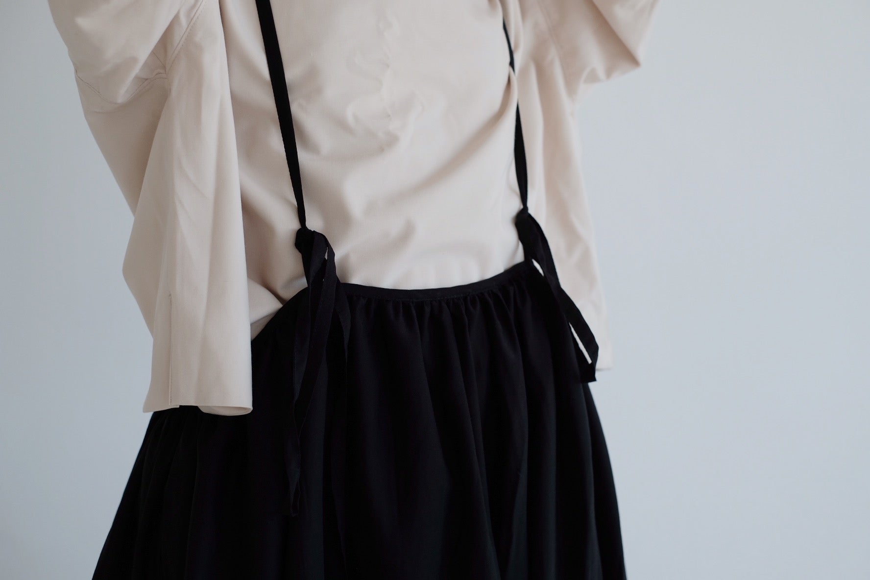 LUNA SKIRT WITH NARROW STRAPS