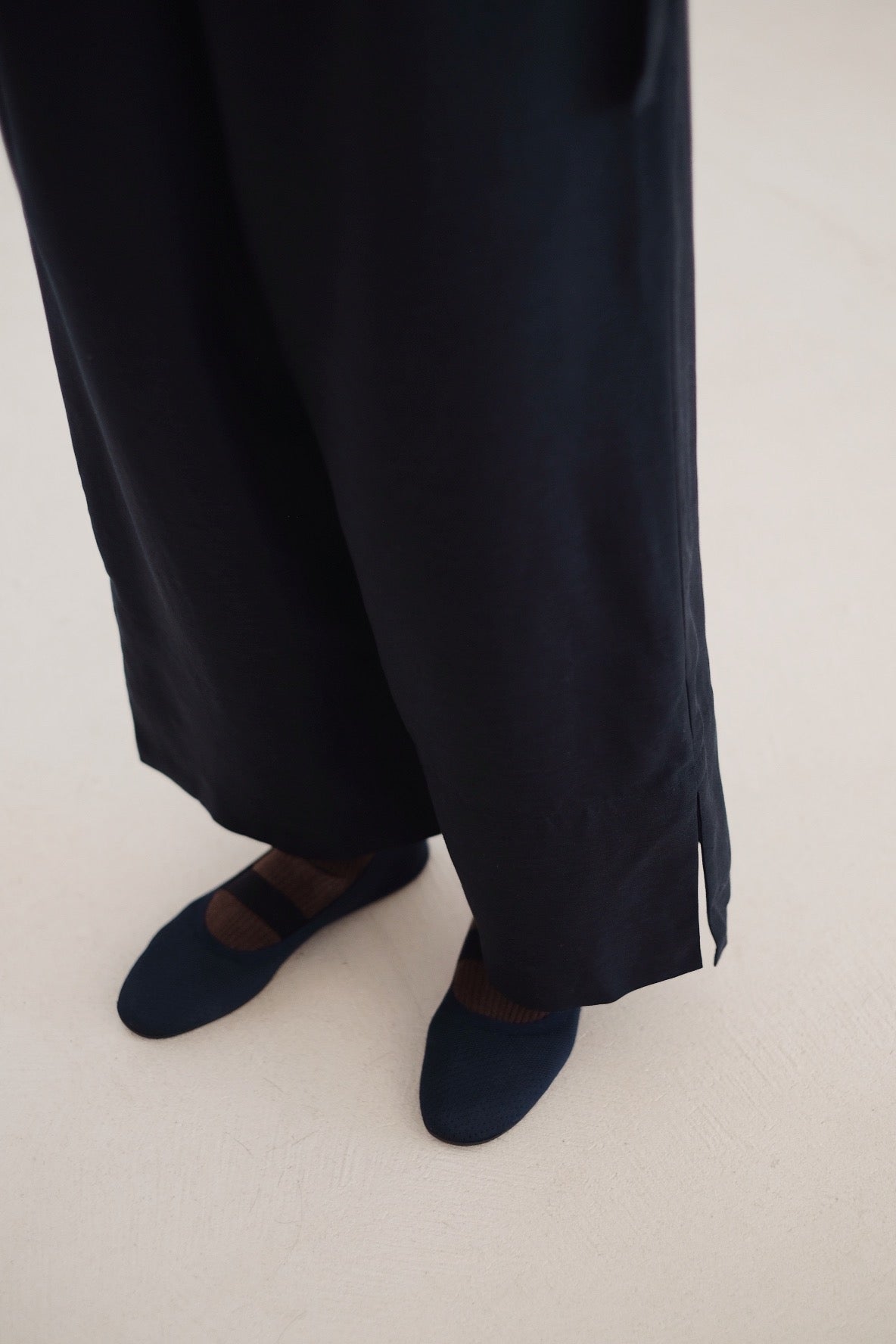 OI TROUSERS WITH DRAWSTRING (NAVY)