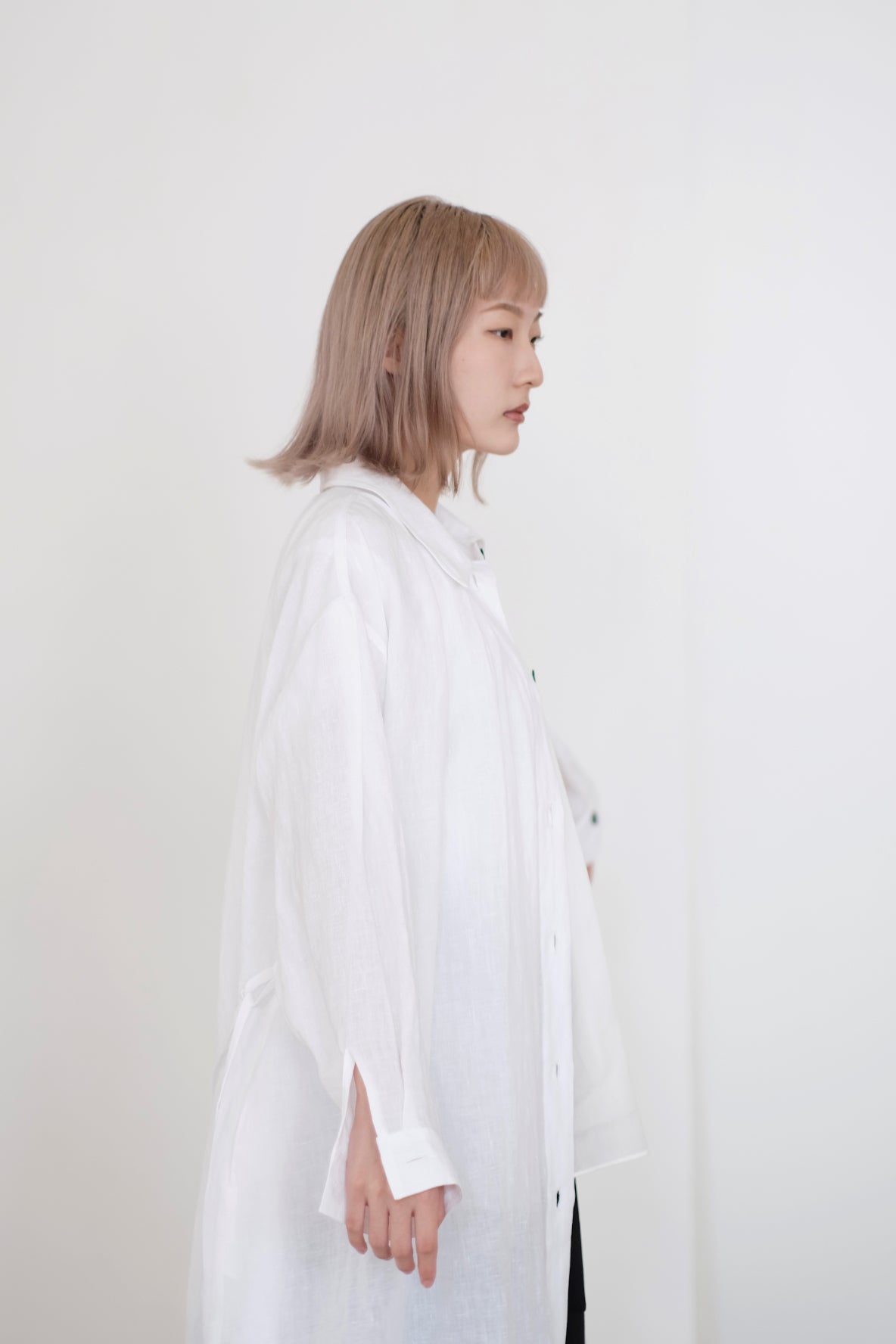 WRENNY LONG SHIRT DRESS (WHITE)