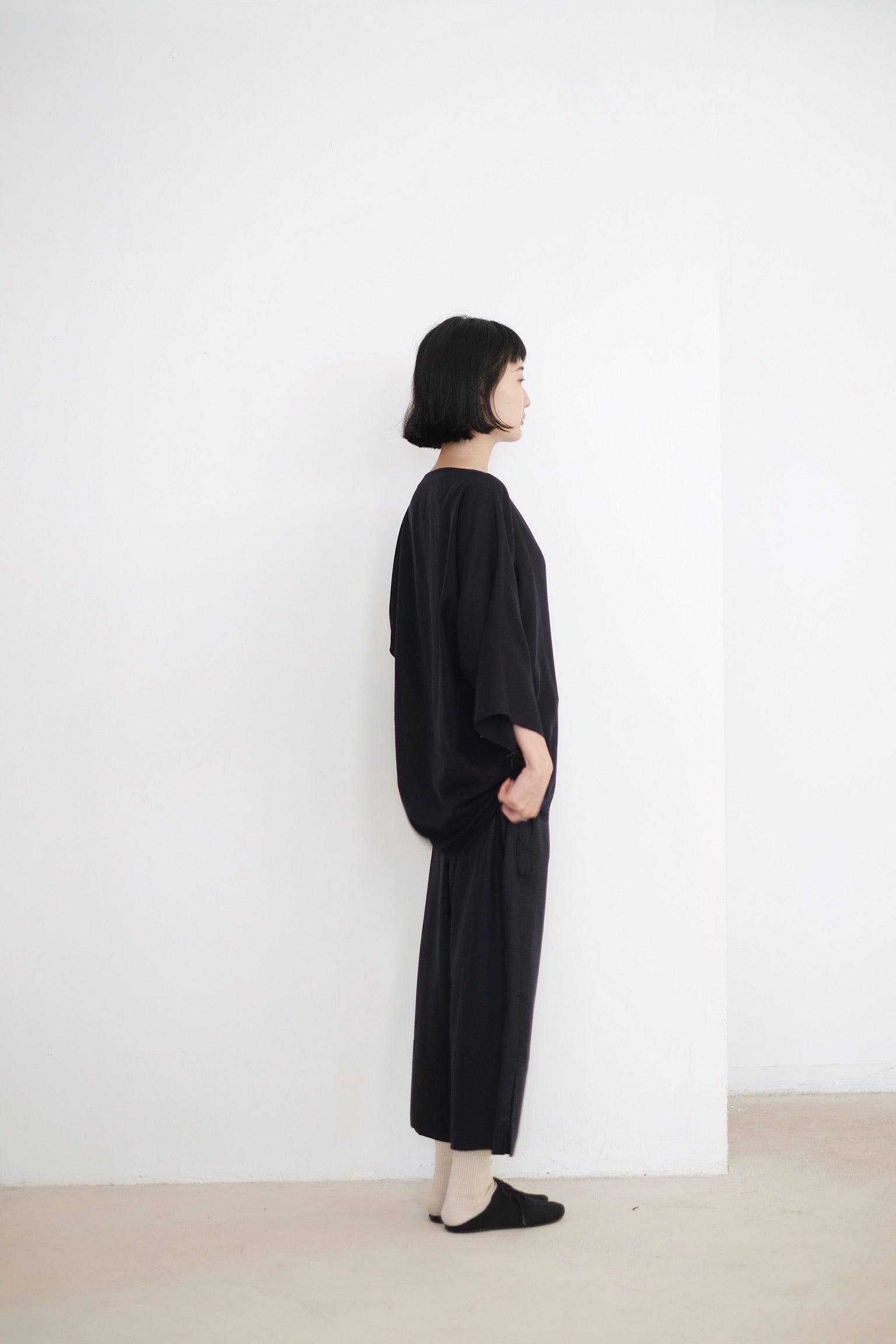 SHIMIZU MIDI TOP (NAVY)(PRE-ORDER)