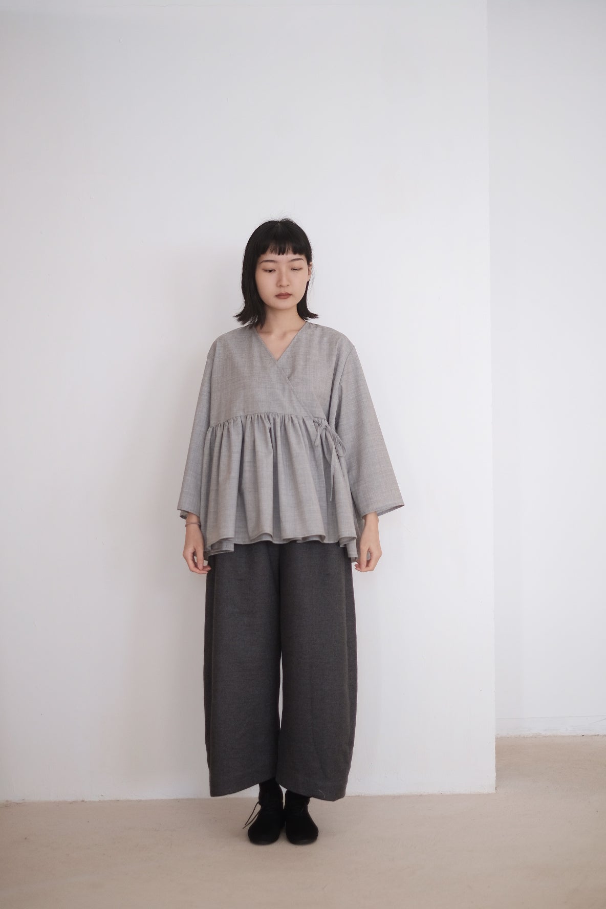 KĒKI LAYER BLOUSES IN GREY