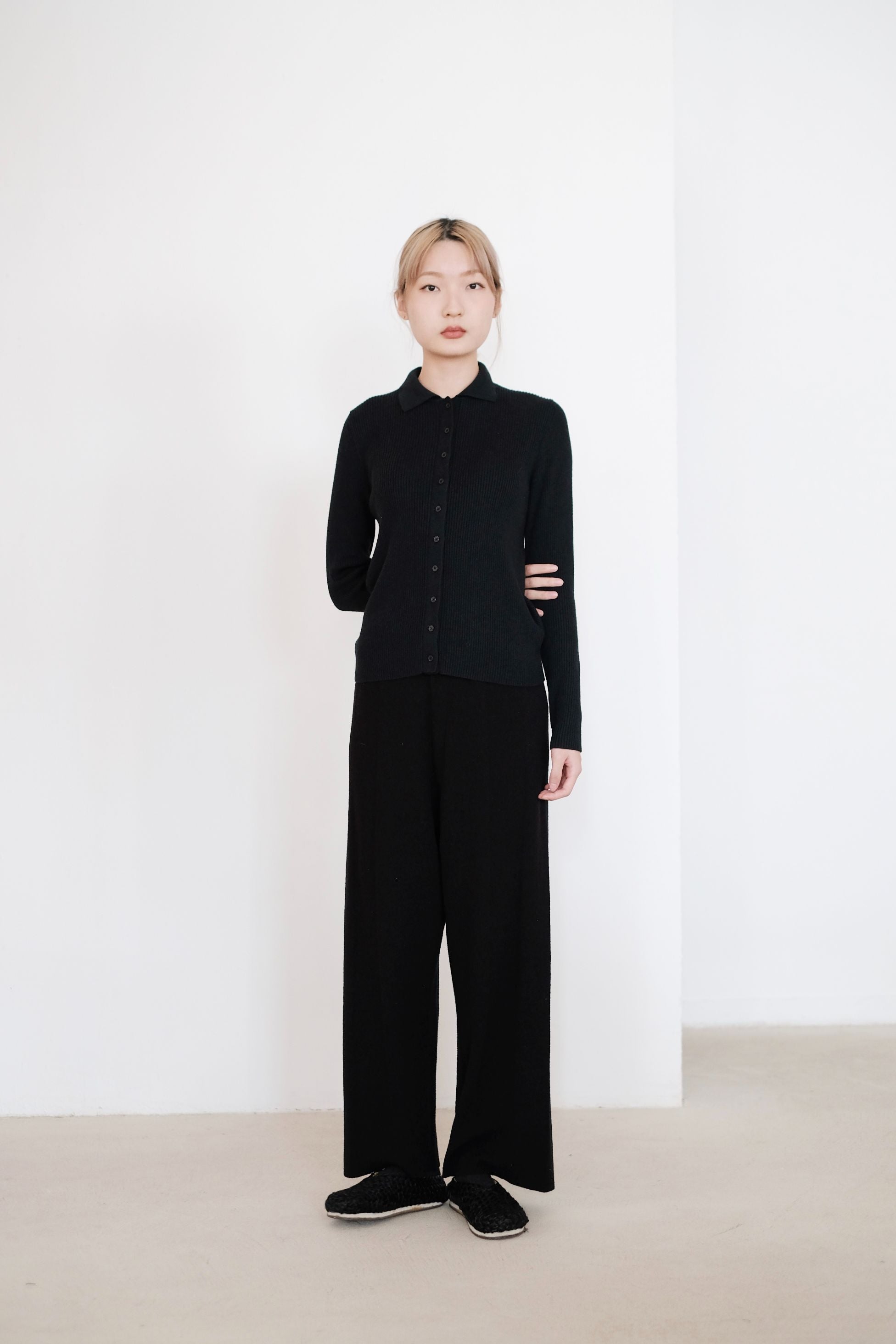 FLURINA KNIT PANTS (BLACK)