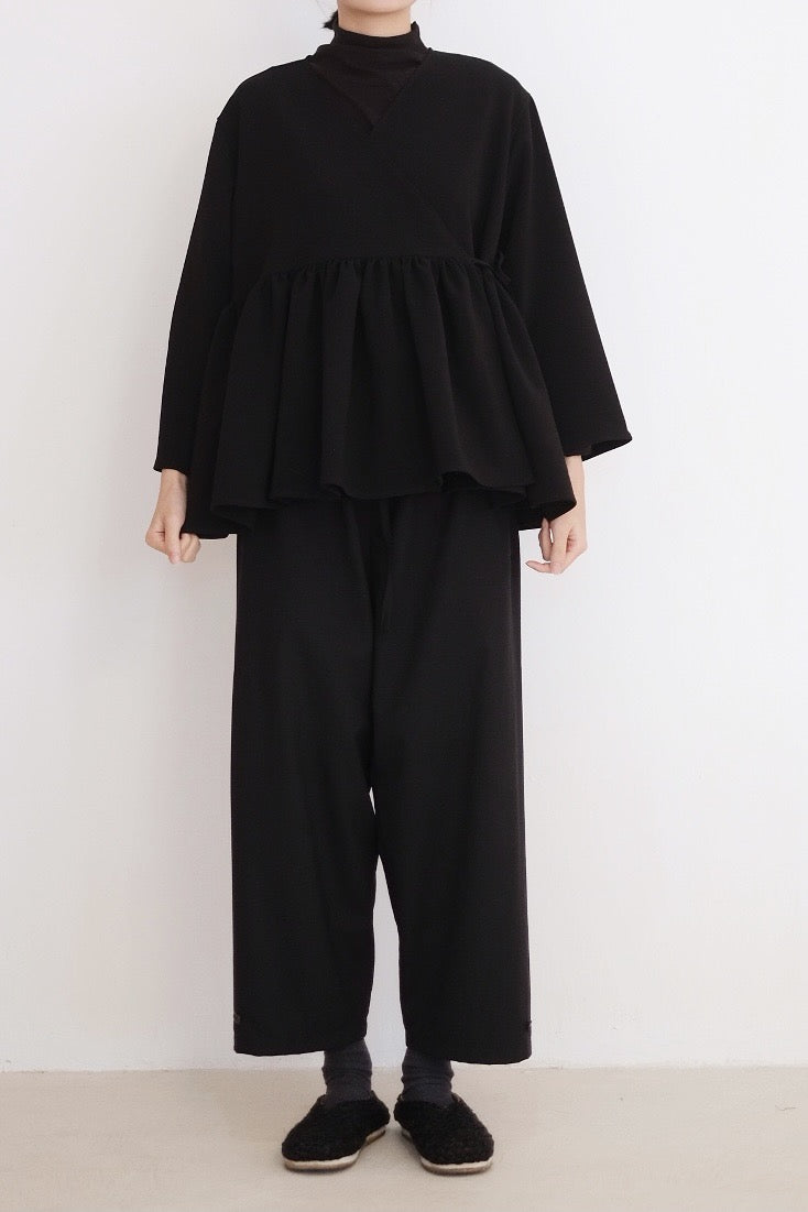 KĒKI LAYER BLOUSES WITH STRAPPING (BLACK) PRE-ORDER