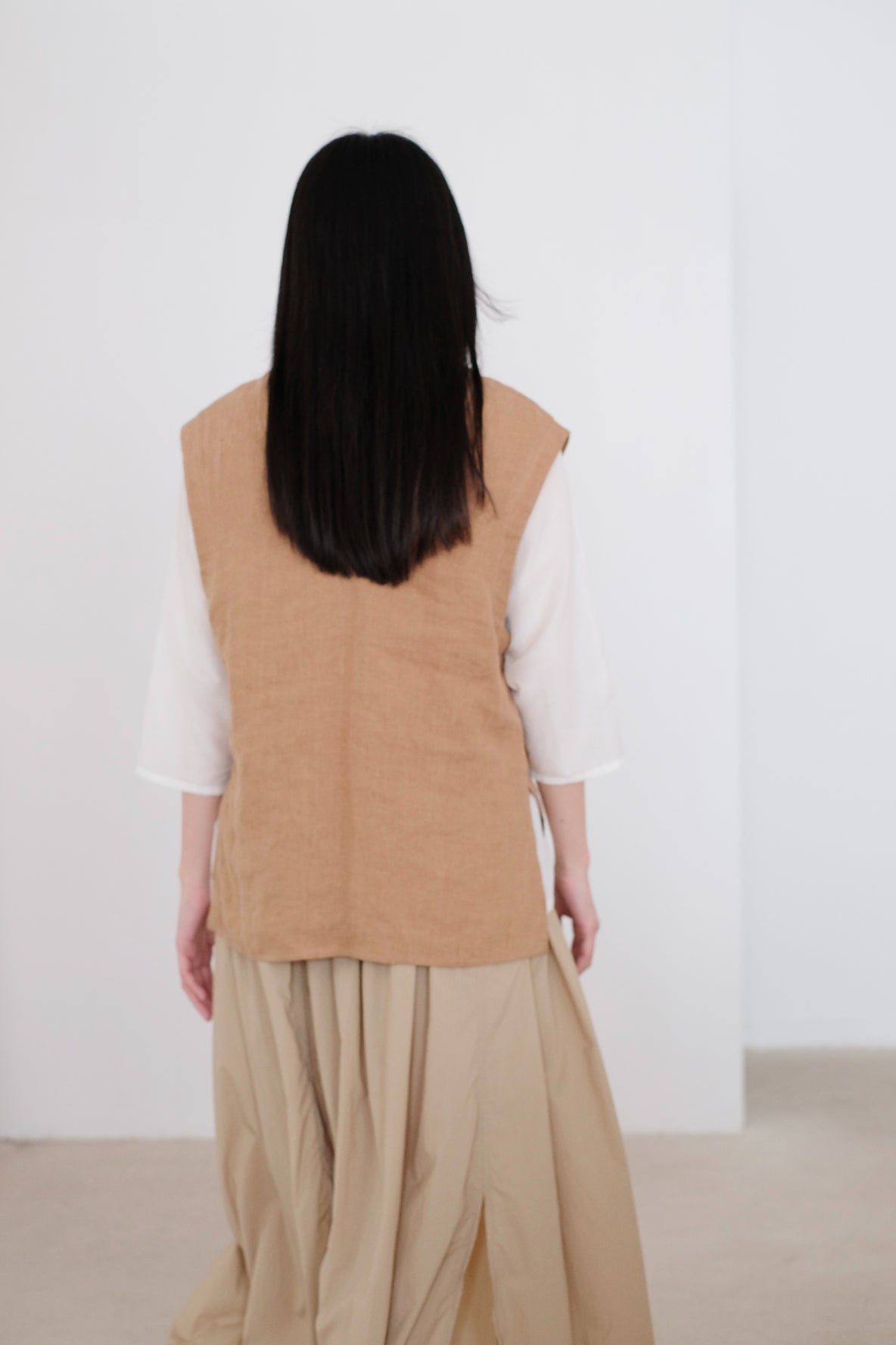 CHO VEST (CAMEL)