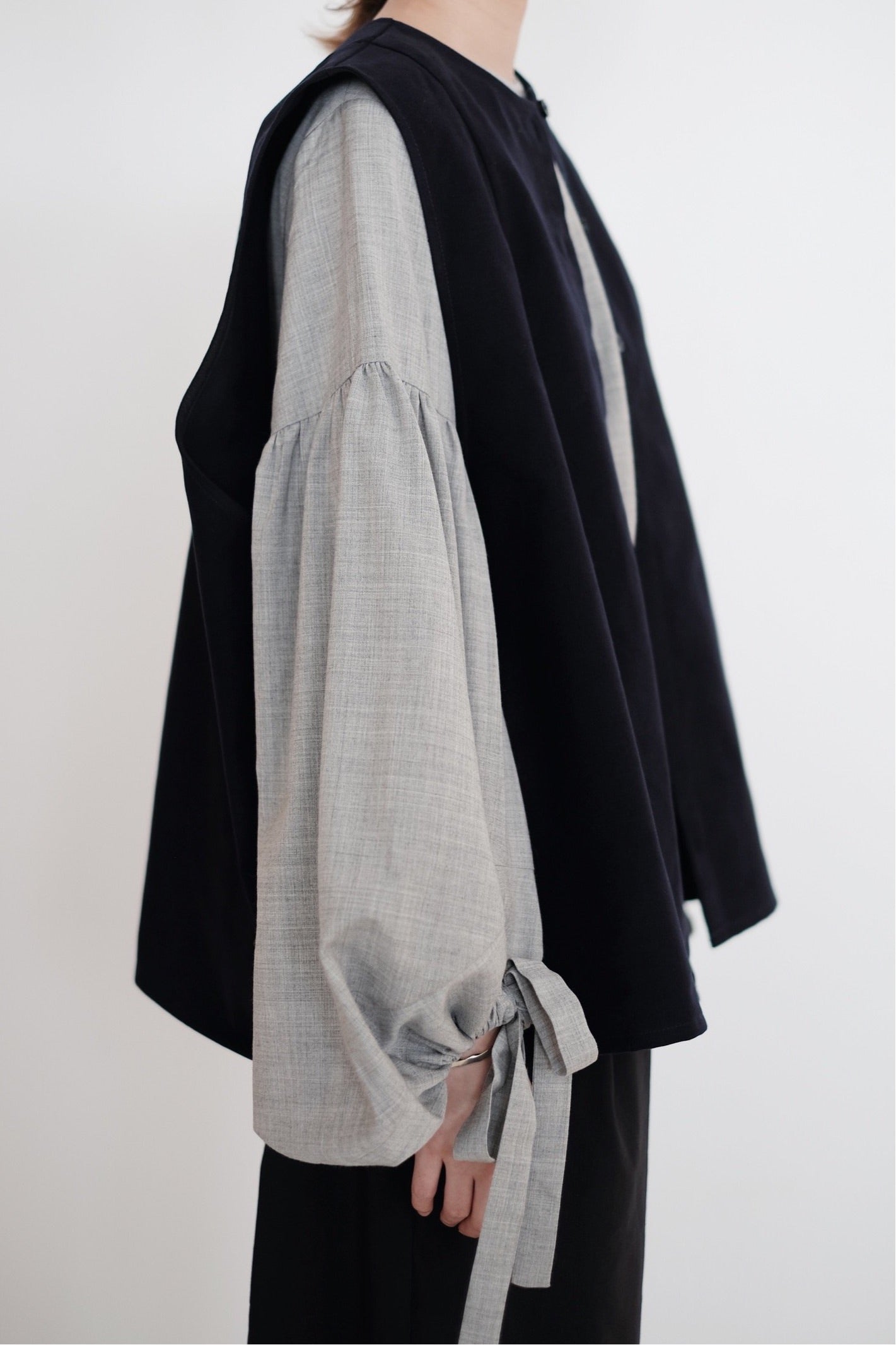 JONA IN WOOL (GREY)