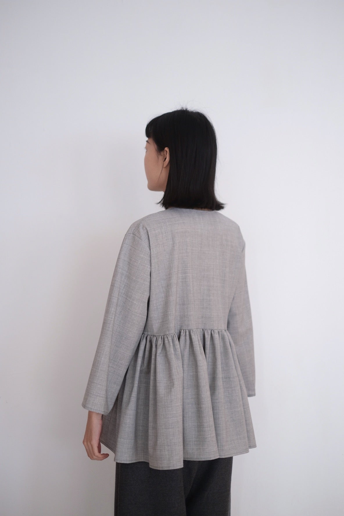 KĒKI LAYER BLOUSES IN GREY