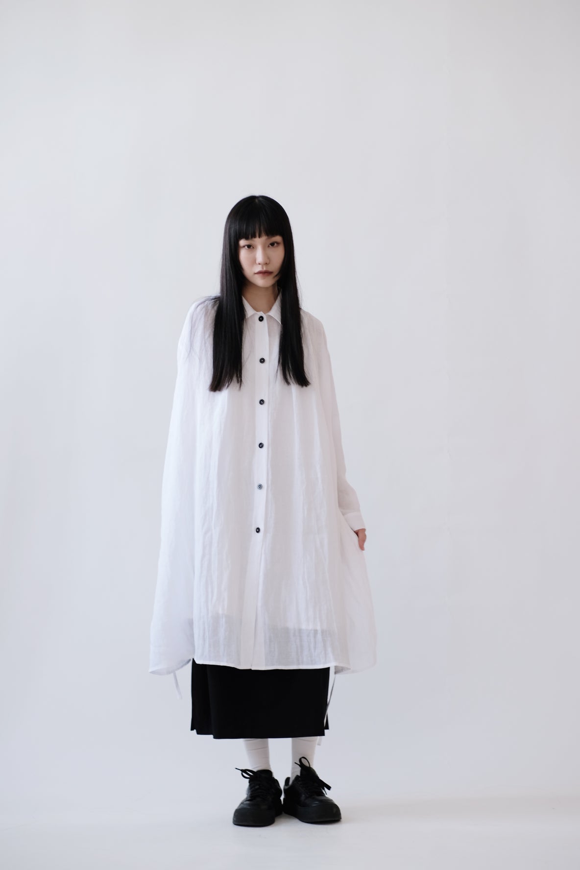 WRENNY LONG SHIRT DRESS (WHITE)