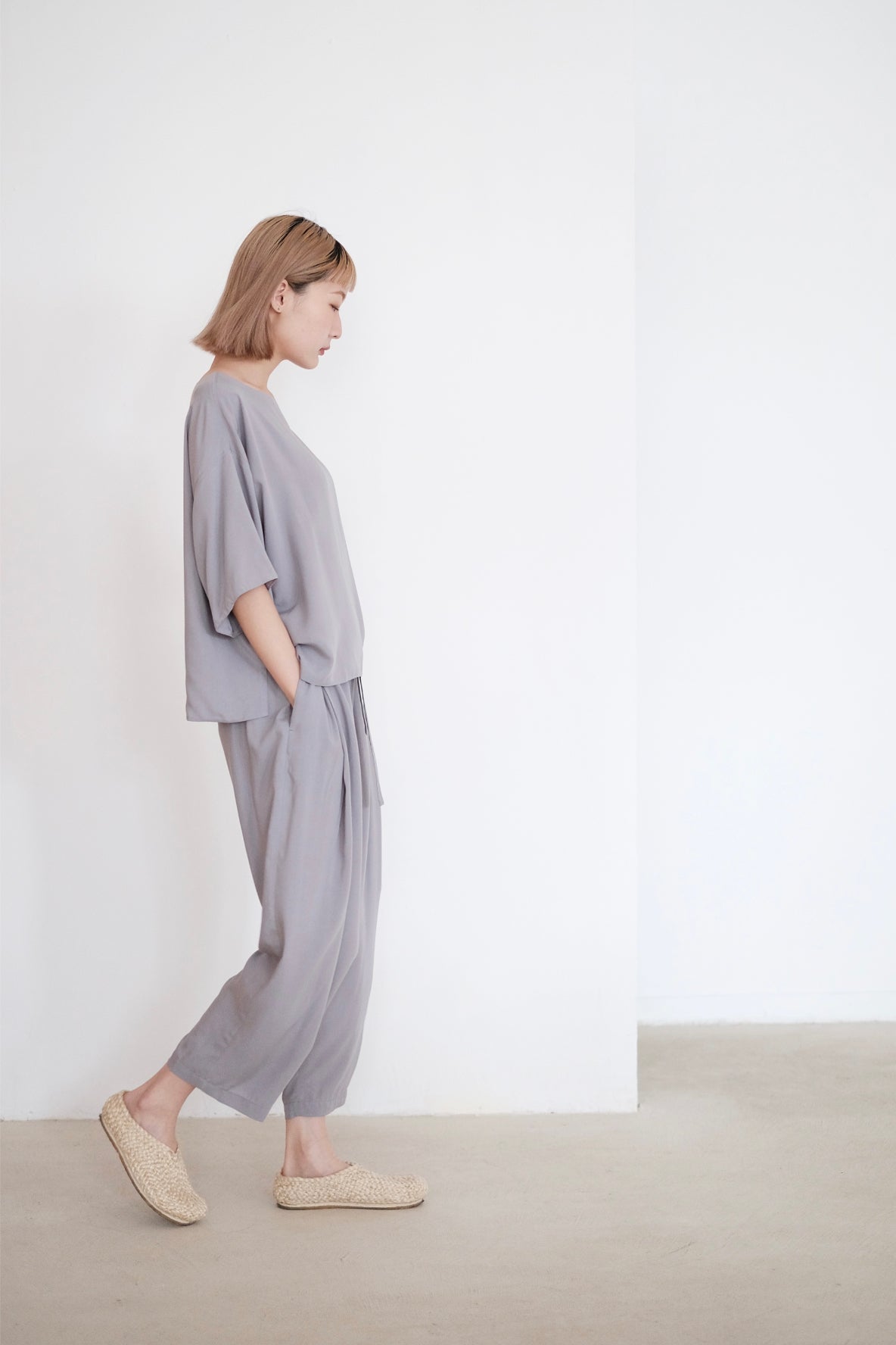 CARLI PANTS (LIGHT GREY)