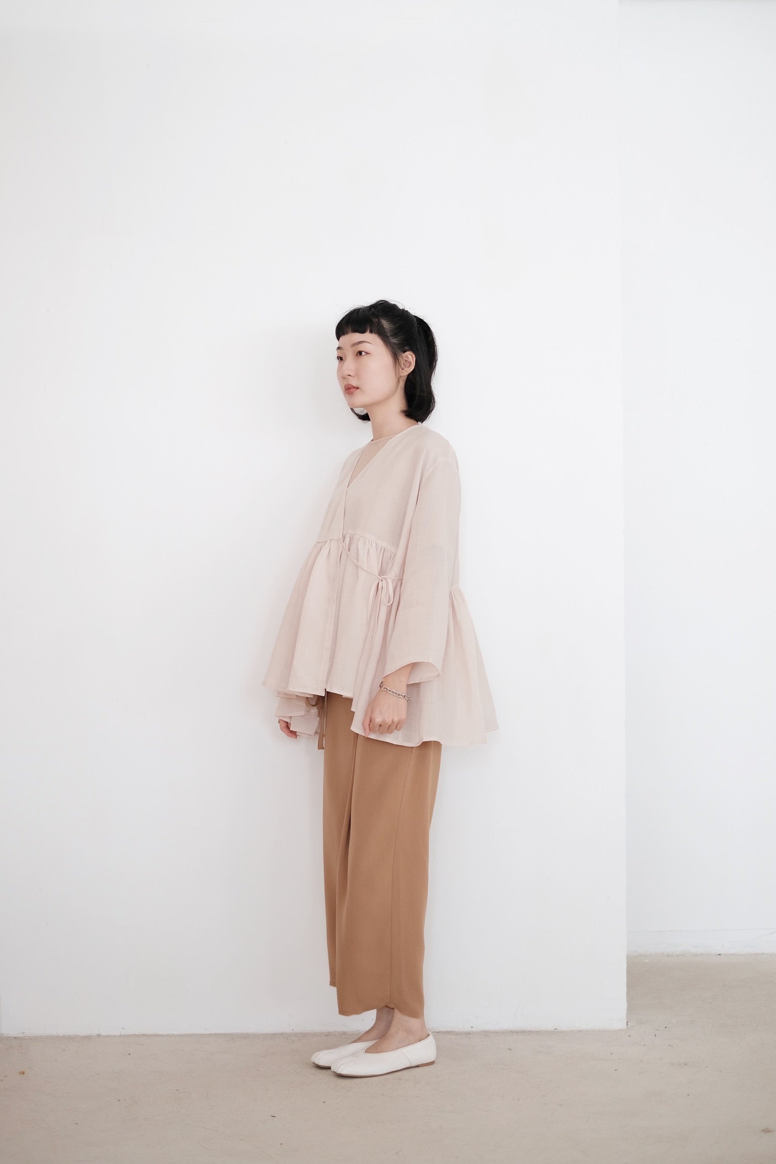 KĒKI LAYER BLOUSES WITH STRAPPING (PEARL)