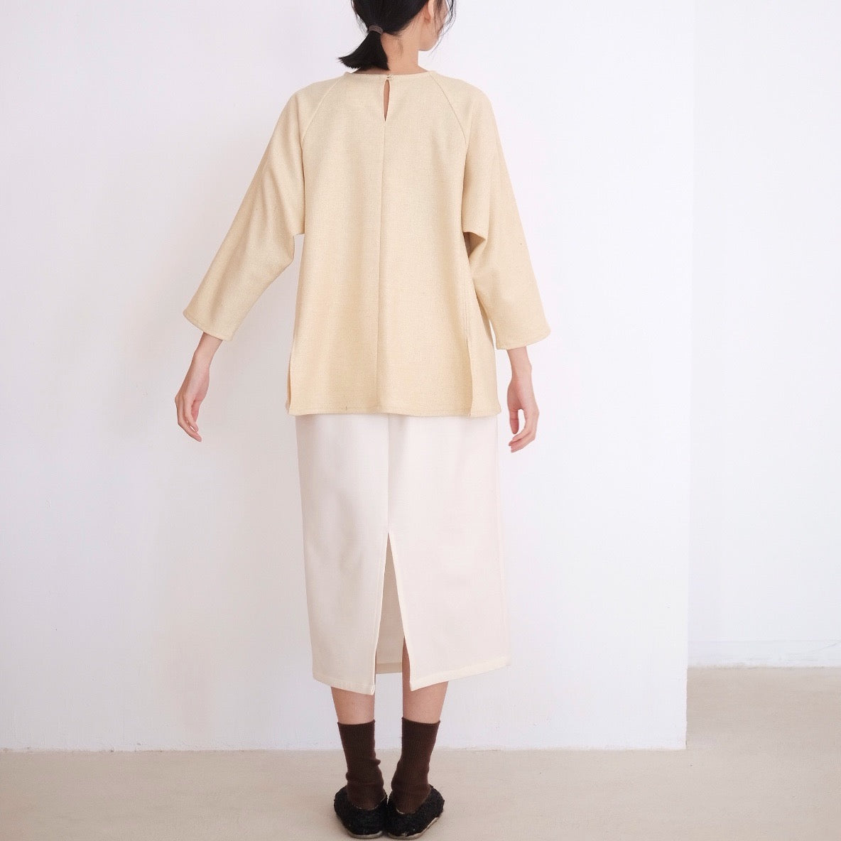 KOU's TOP IN LIGHT YELLOW