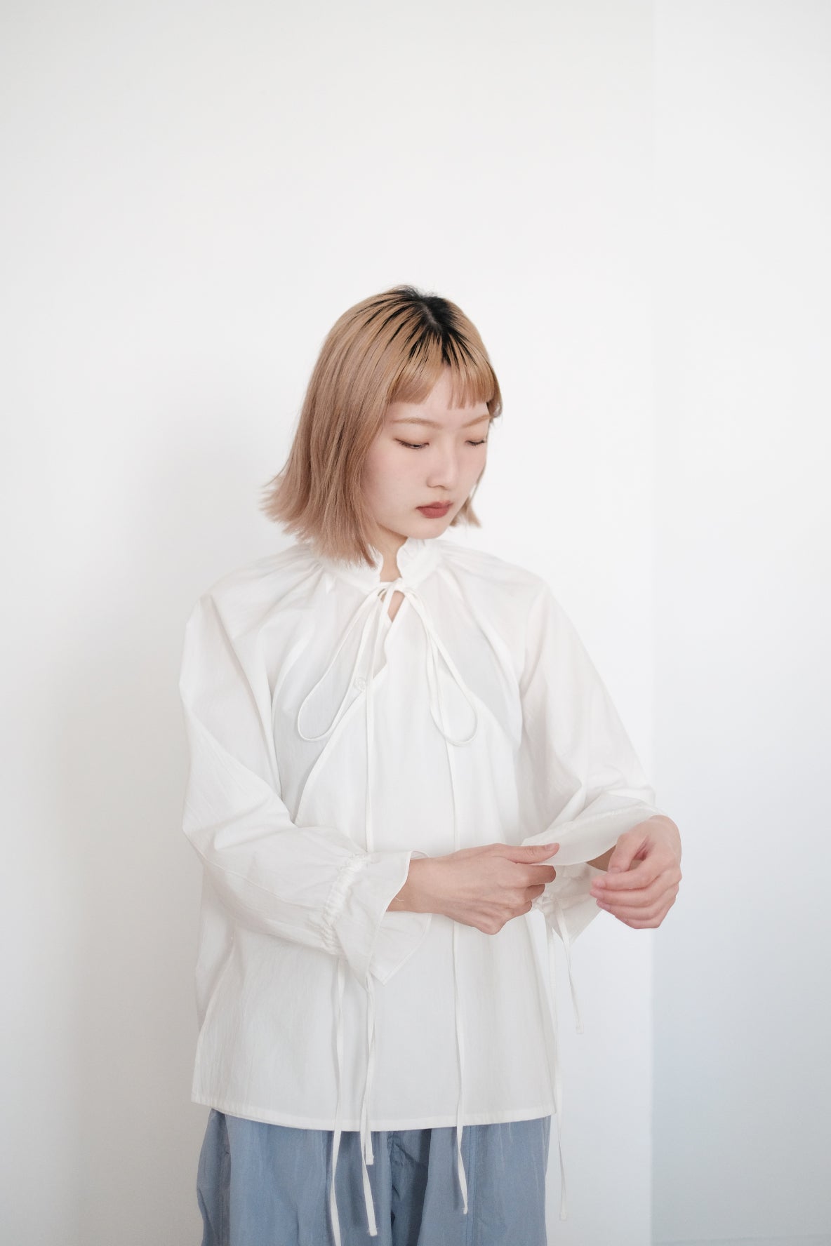 AYLA BLOUSE (WHITE)