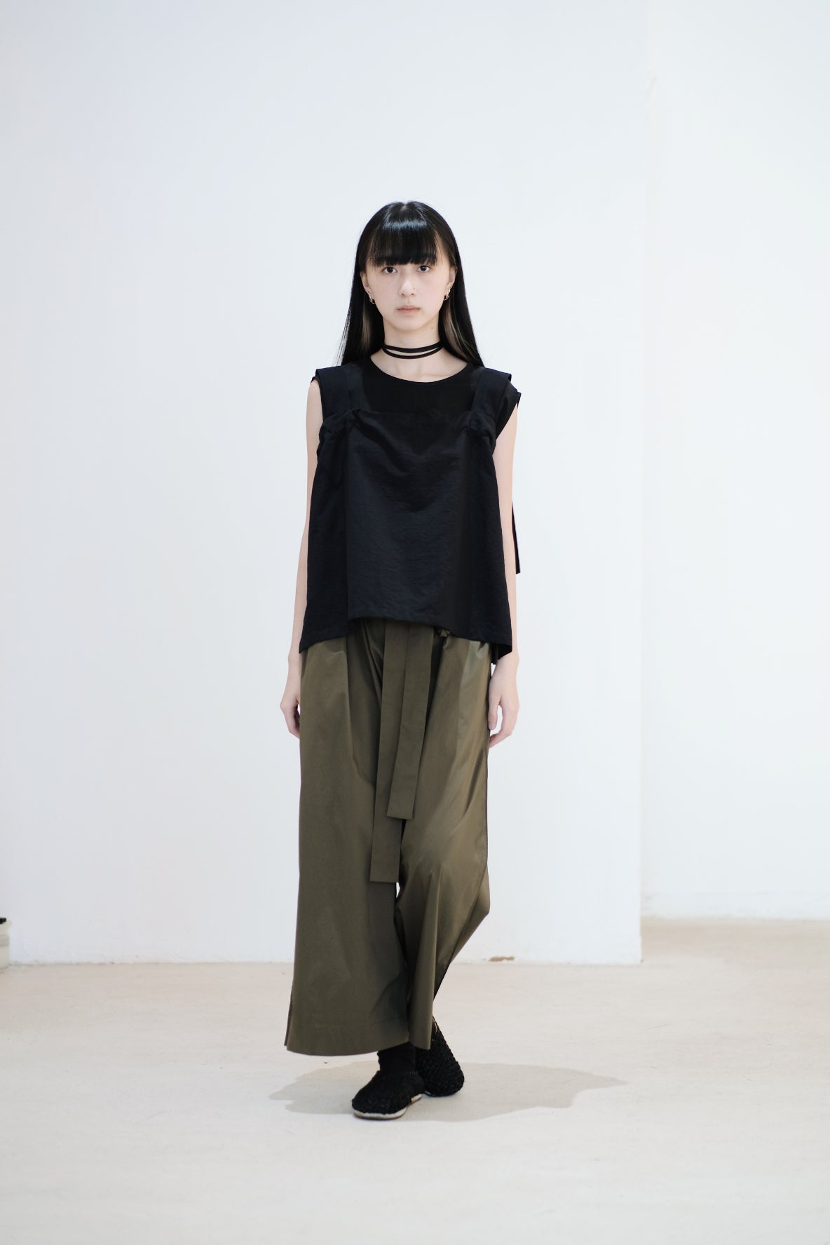 GAVINA RIBBION PANTS (OLIVE)