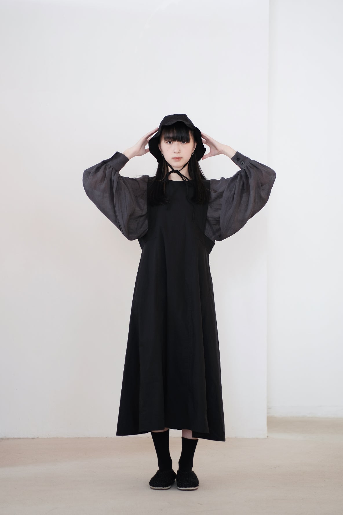 REI DRESS (BLACK)