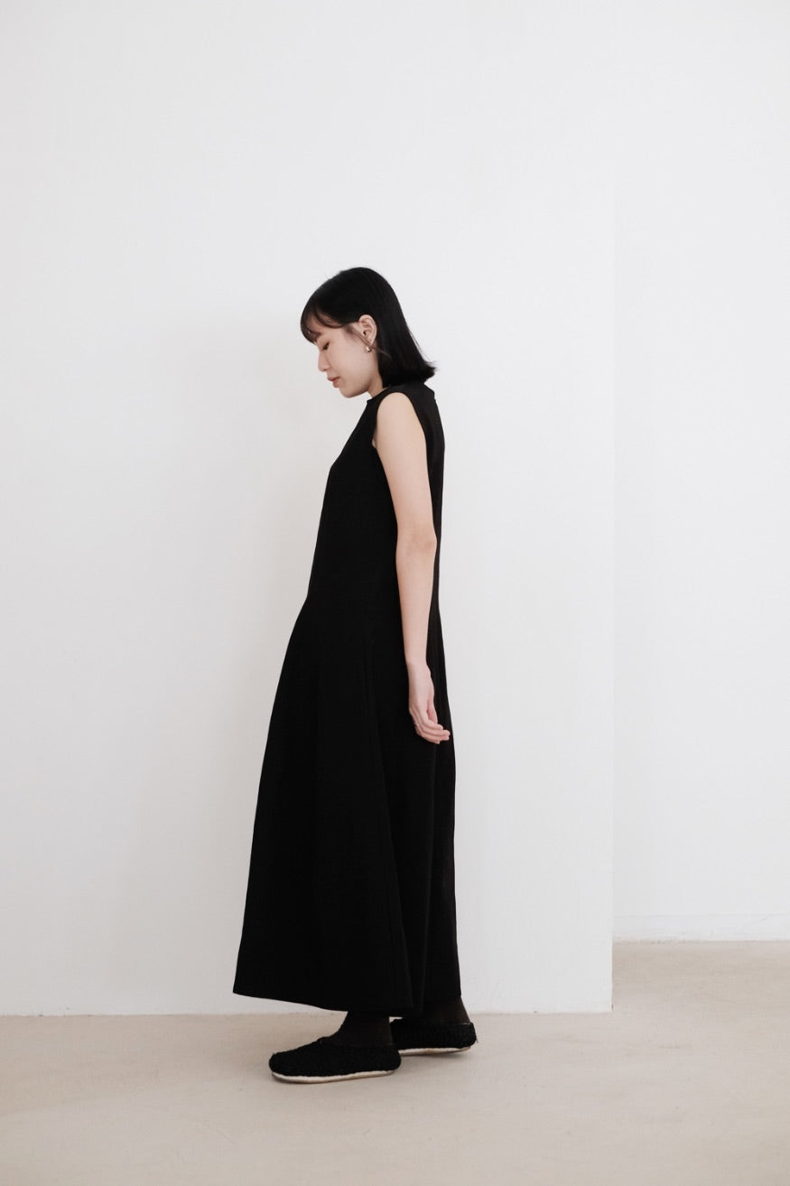 HIMARI DRESS (BLACK)