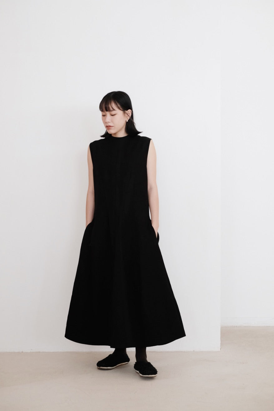 HIMARI DRESS (BLACK)