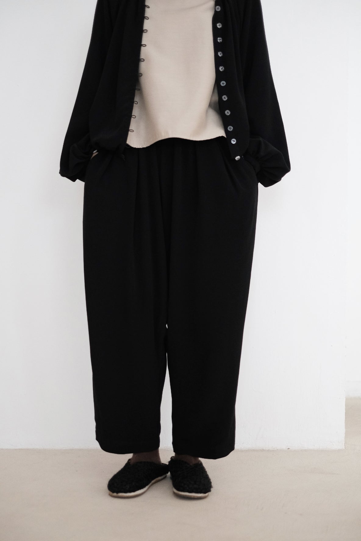 SHIORI PANTS (BLACK)