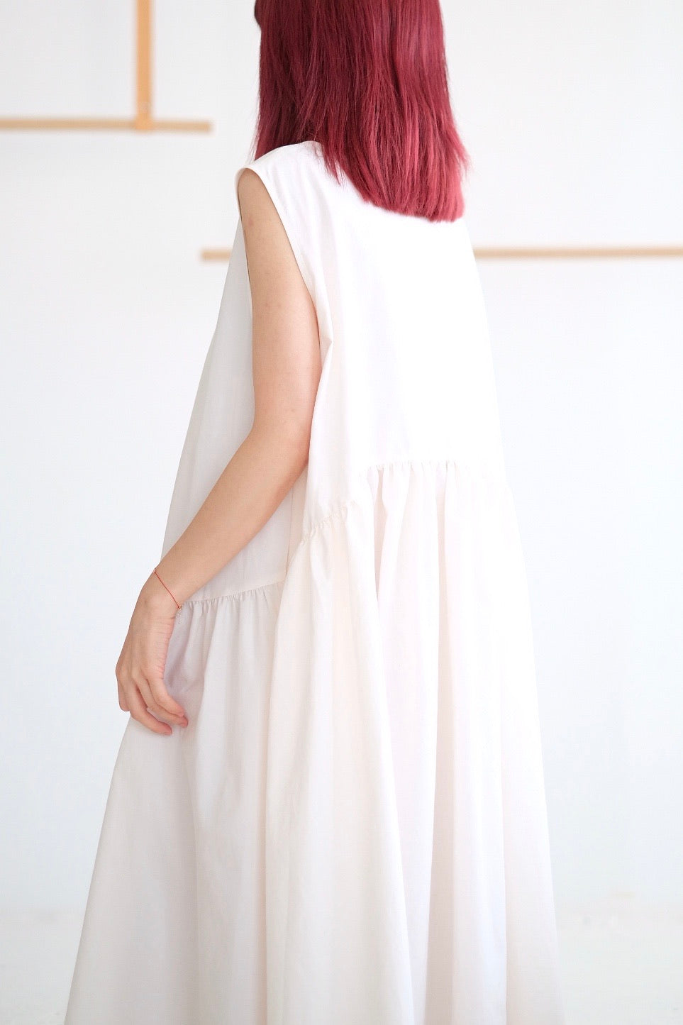 SLEEVELESS MILLET DRESS (WHITE)