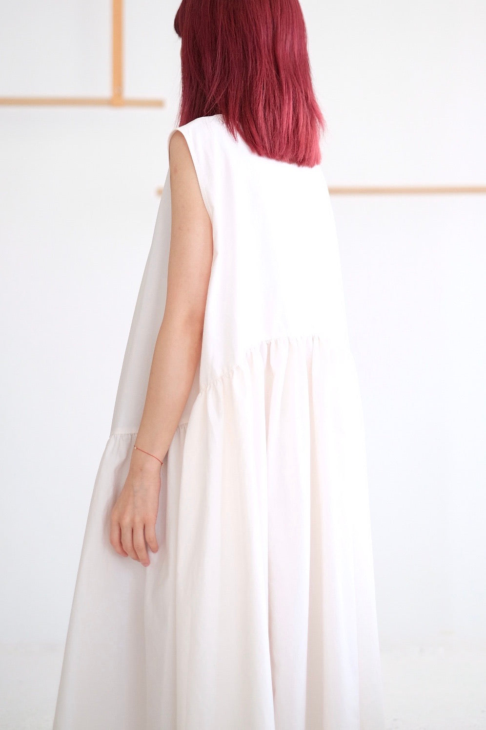 SLEEVELESS MILLET DRESS (WHITE)