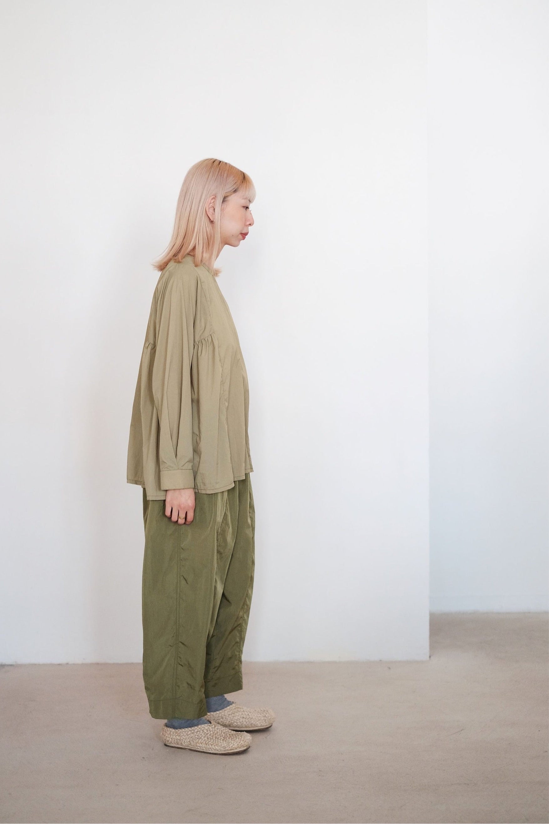 CARLOTTA BLOUSE (LIGHT OLIVE)